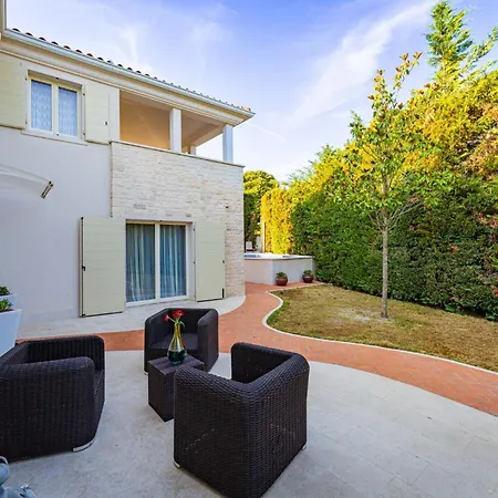 Carlotta In Vabriga - Haus Fuer 6 Personen * Tar-Vabriga